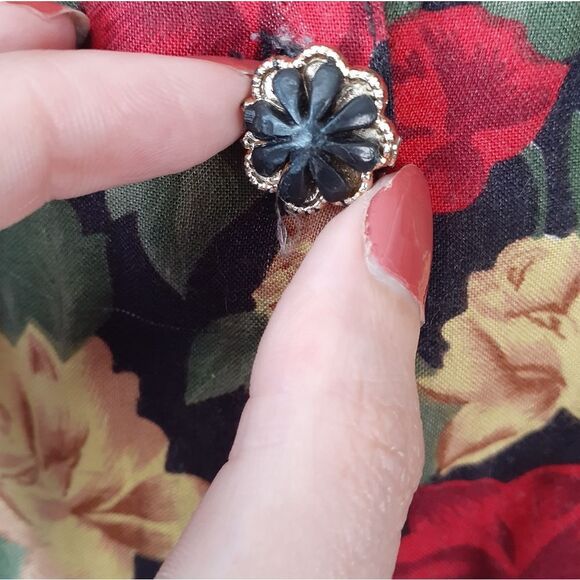 Vintage Dark Floral Button-Down Dress - Picture 12 of 16